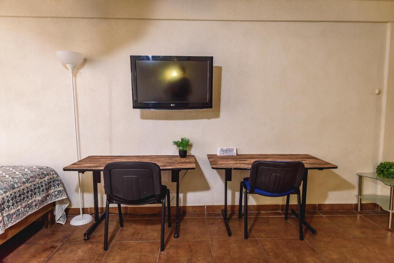 Departamento GRANDE con 2 recamaras con aire 5 camas wifi 115mb, cocina .Cochera techada, #4 Ciudad Valles Exterior foto